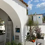 Sunday Estate 